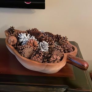 Sanibel Home wooden leaf shaped bowl